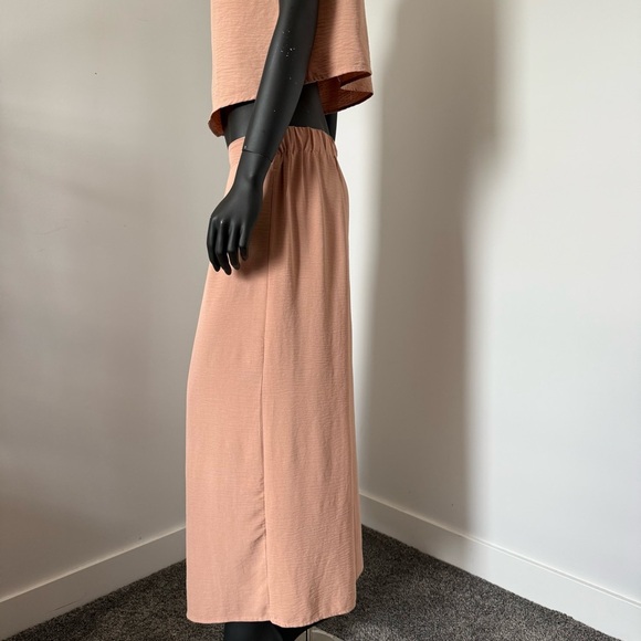 ⚪️ Blush Pink Two-Piece Set – Sleeveless Top & Wide-Leg Pants – Size L - Picture 6 of 10
